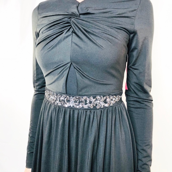 Little Mistress Full Length Twist Gown Dress 0074 - Picture 5 of 8